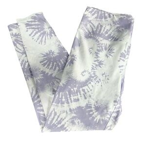 3/25🙂 Kyoden girls large yoga pants. Also fits a ladies small!